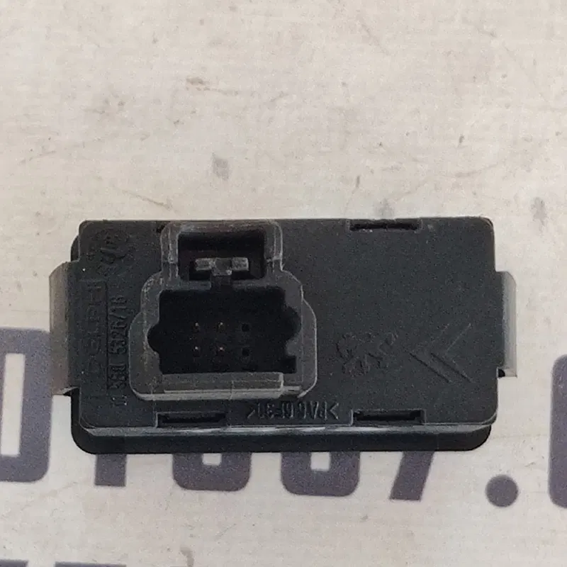 Кнопка склопідіймача Citroen C8 14889170ZL