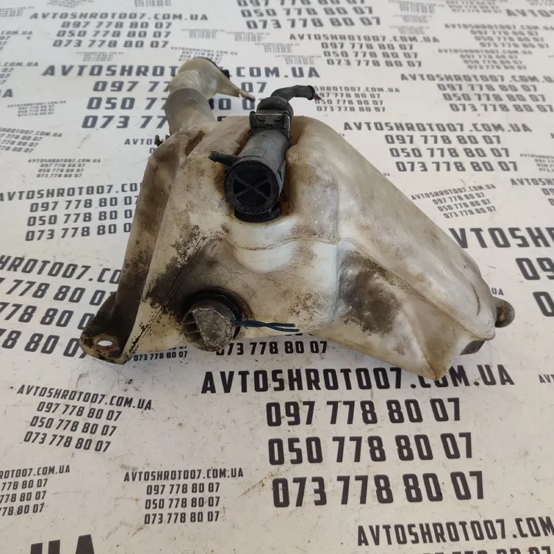 Бачок омивача лобового скла Ford Probe 60351616