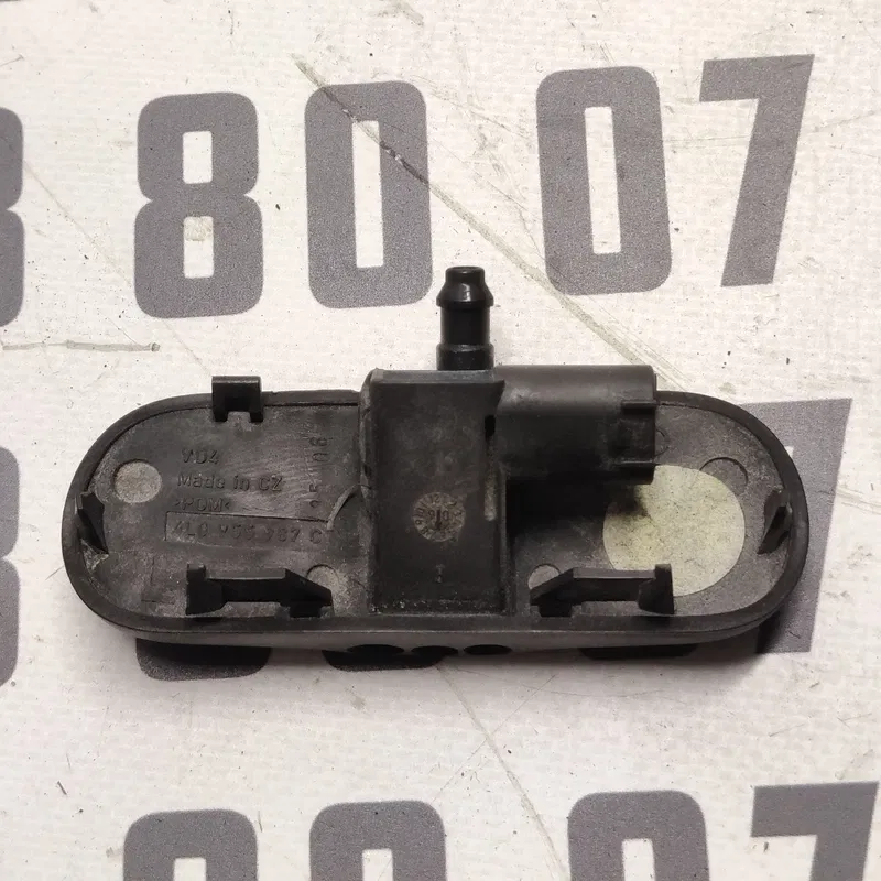 Форсунка омивача Audi Q7 4L 05-15 3.6Б Ліва OEM 4L0955987C