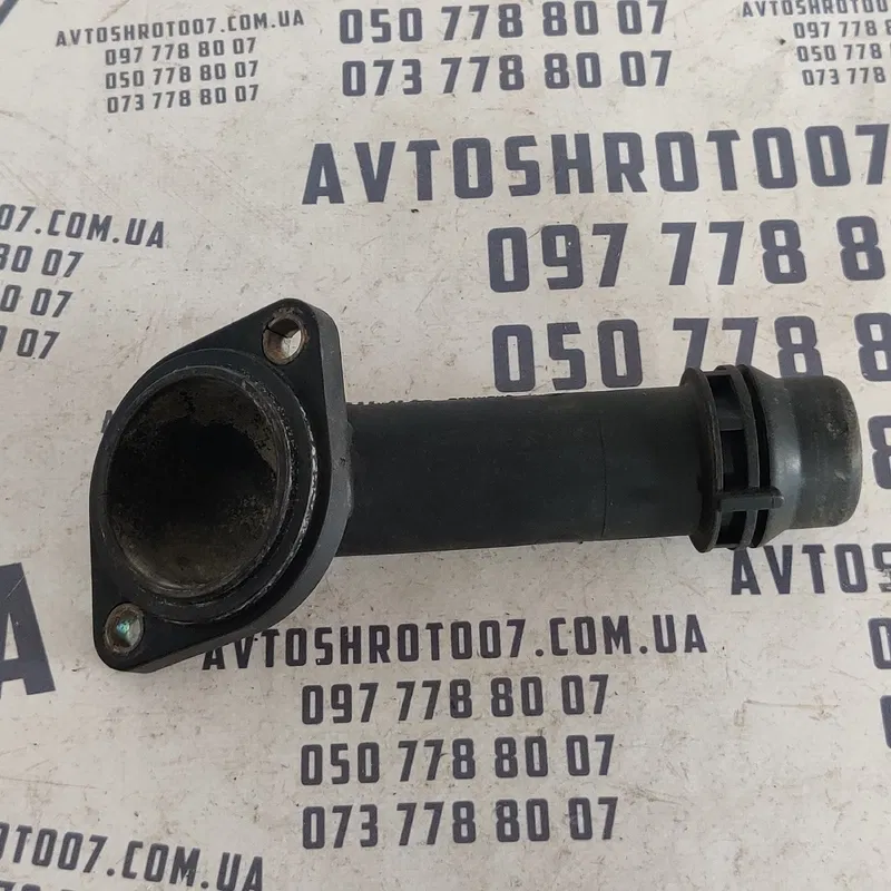 Фланець системи охолодження VW Golf 4 (97-06) OEM 06D121121
