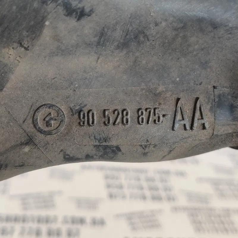 Патрубок повітряний Opel Vectra B (95-02) OEM 90499980