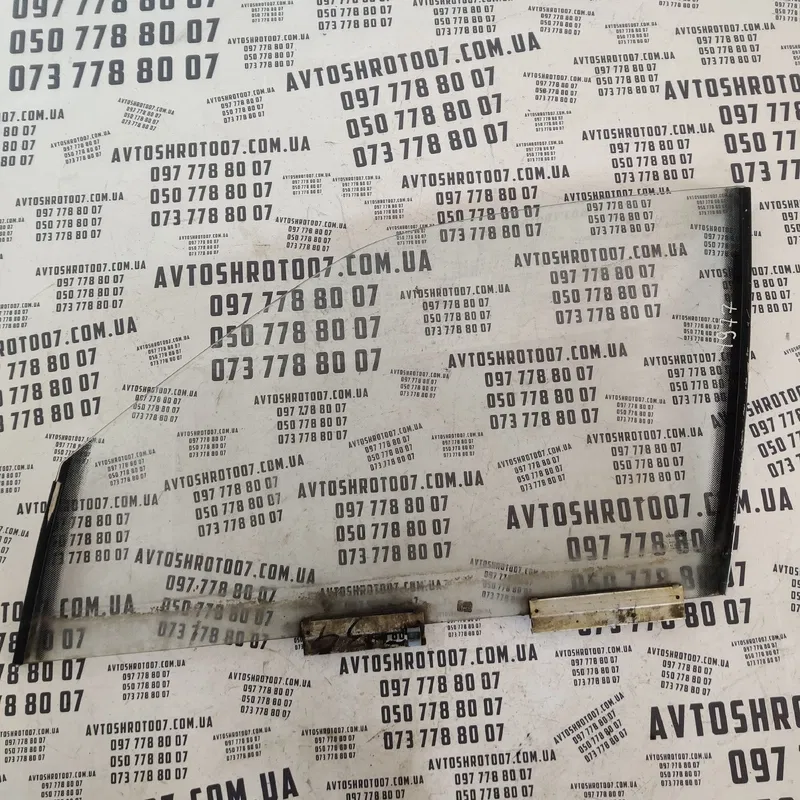 Скло дверей VW Golf 3 (91-98) переднє ліве OEM 43R000981