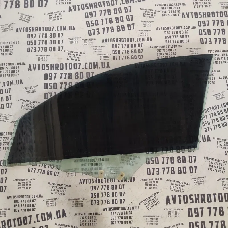 Скло дверей Mazda 3 BK (03-09) переднє праве 43R008612