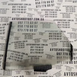 Скло дверей Audi 80 B3 (86-91) заднє ліве OEM 4d0837571a