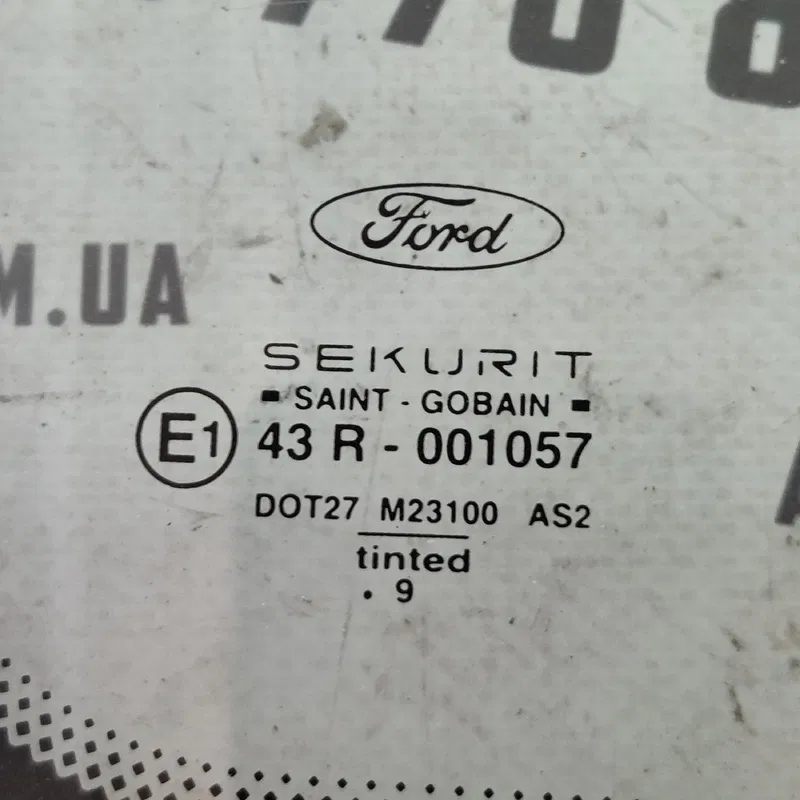 Кузовне скло Ford Focus MK1 (98-04) ліве заднє OEM 43R001057