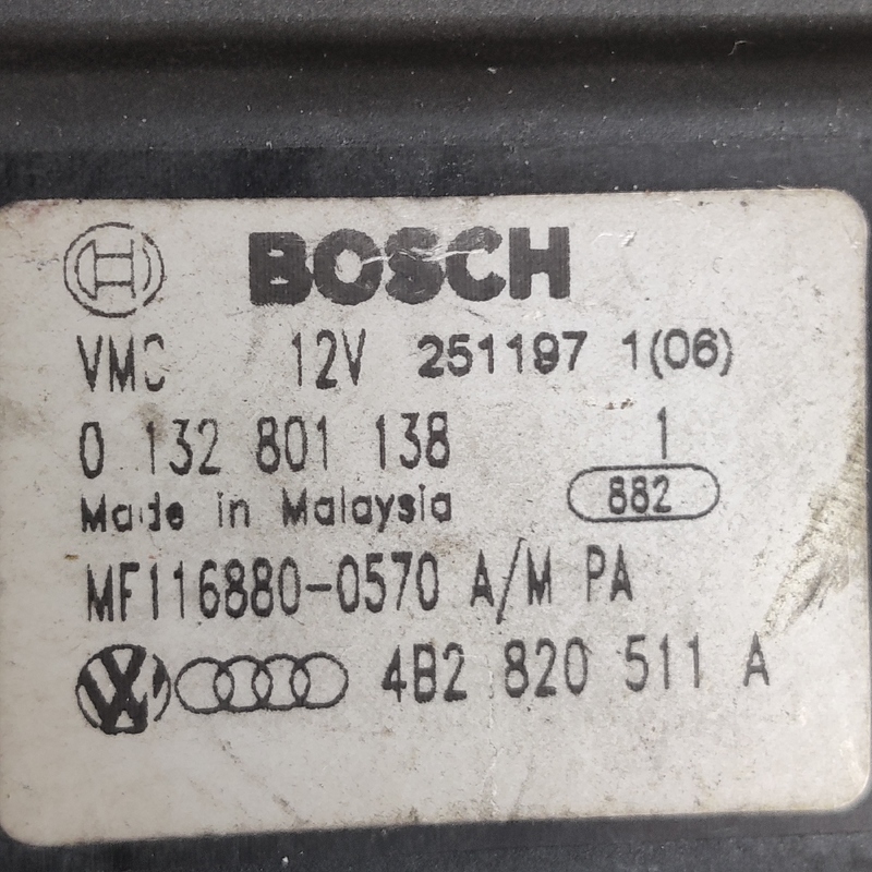 Двигун заслінки пічки Audi A6 C5 (97-05) OEM 4B2820511A