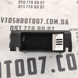 Накладка салону Audi Q7 4L (05-15) 3.6 Бензин OEM 4b0857406a