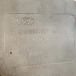Бачок омивача Audi A4 B5 (94-01) OEM 8D0955453C фото 5