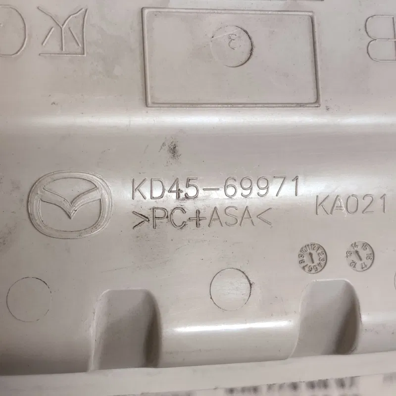 Ліхтар Салону Mazda 6 GJ (12-21) OEM KD4569971