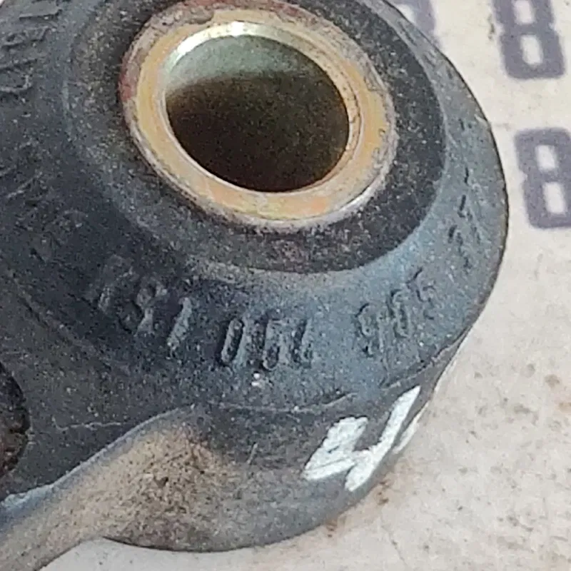 Датчик детонації Volkswagen Passat B5 (96-05) OEM 054905377G