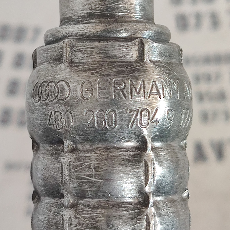 Трубка кондиціонера Audi A6 C5 (97-05) OEM 4b0260704b