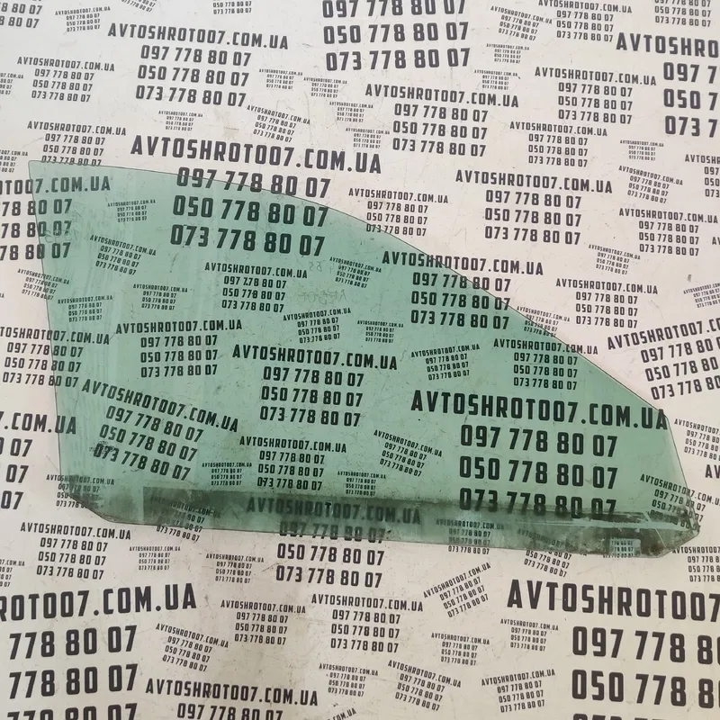 Скло дверей Audi 80 B3 (86-91) переднє ліве OEM 43r001193