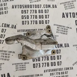 Кронштейн двигуна Mercedes G W461 правий OEM a2782230000 фото 1