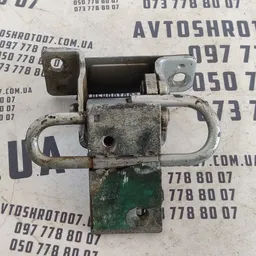 Дверна завіса Audi A4 B5 (94-01) задня ліва нижня 4A0833411A