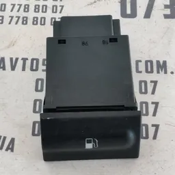 Кнопка лючка бака Skoda Octavia Tour OEM 1J0959833C