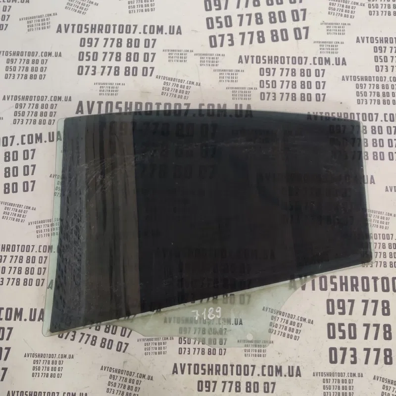 Скло дверей Mazda 3 BK (03-09) заднє праве OEM 43R008577