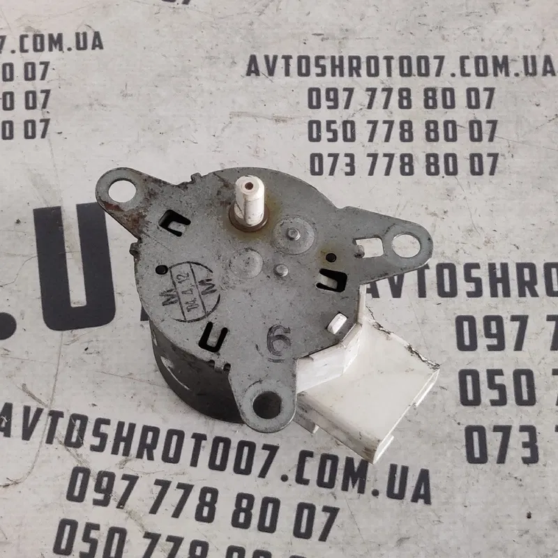 Двигун заслінки пічки Lexus LS 430 (00-06) OEM 0637009030