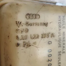 Бачок ГУР Audi A6 C4 (94-97) OEM 4a0422373a фото 4