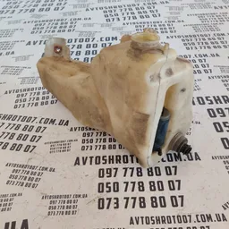 Бачок омивача Audi 80 B3 (86-91) передній OEM 893955453b