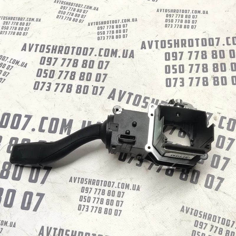 Перемикач підрульовий Audi Q7 4L 05-15 3.6 Бензин 4e0953513e