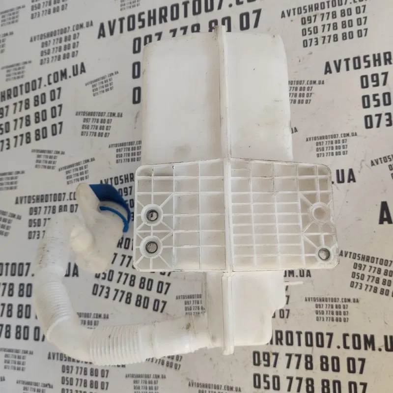 Бачок омивача скла Volkswagen Jetta (11-18) OEM 1K0955453