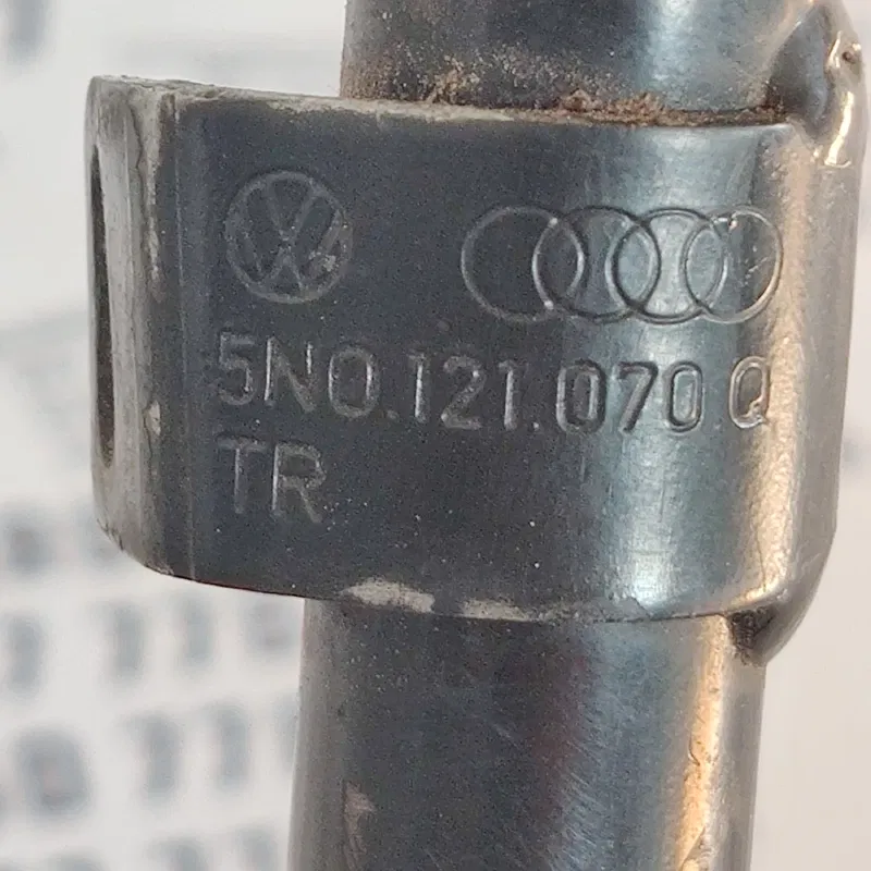 Трубка системи охолодження VW Passat B8 USA 5n0121070q