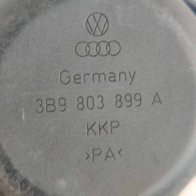 Винт запасного колеса Audi A6 C5 (97-05) OEM 3B9803899A