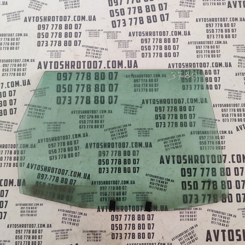 Скло дверей Audi A6 C5 (97-05) заднє праве OEM 43R00048