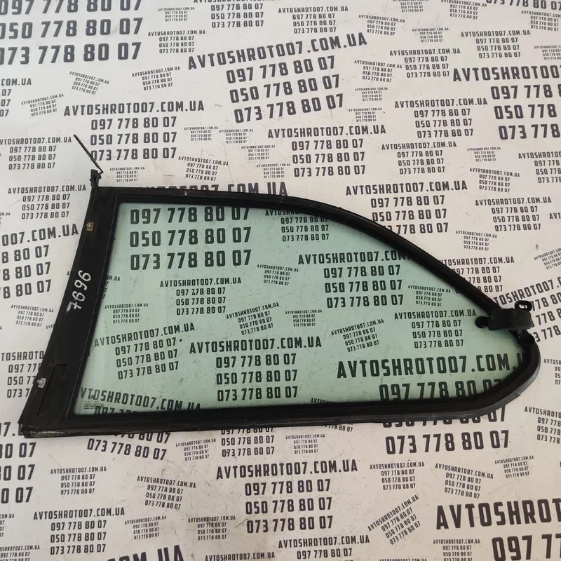 Скло кузовне BMW 316i E36 (90-00) заднє праве OEM 43r001025