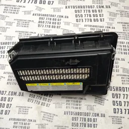 
Кришка акумулятора Audi Q7 4L 05-15 3.6 Бенз OEM 7l0864643b
