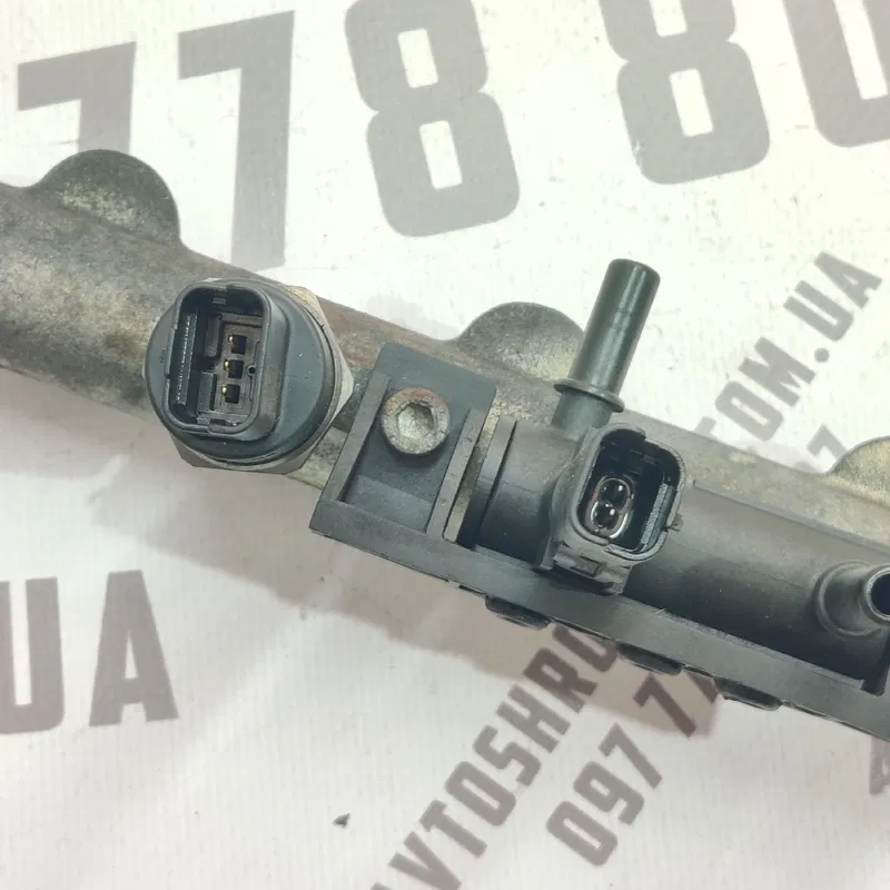 Паливна рейка Peugeot 807 (02-14) 2.2 HDI OEM 0445214017