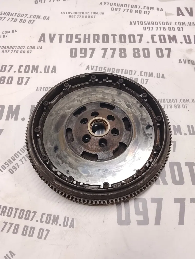 Маховик Skoda Octavia Tour (96-10) 1.9 TDI OEM 028105264g дефект