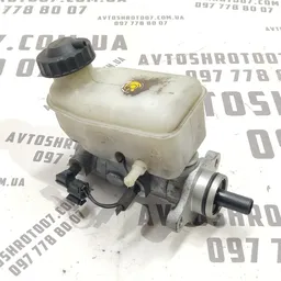 Головний тормозний циліндр Kia Sorento 1 (02-09) 2.5 CRDi