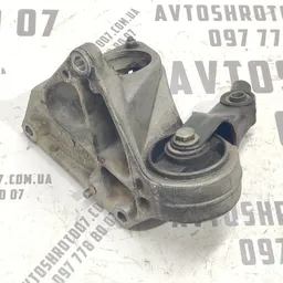 Кронштейн Peugeot 807 02-14 2.2 HDI права ниж OEM 1484797080 фото 3