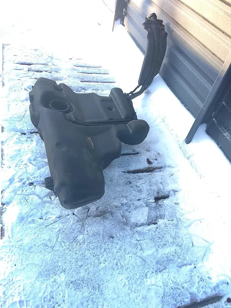 Бак паливний Skoda Octavia Tour 96-10 1.9 TDI OEM 1j0201085
