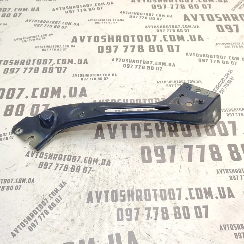 Кронштейн радіатора Peugeot 807 (02-14) 2.2 HDI перед. прав.