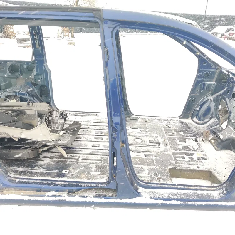 Стійка центральна Peugeot 807 02-14 2.2 HDI права OEM 9018F3