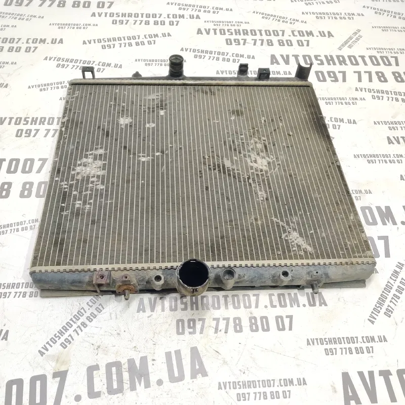 Радіатор двигуна Peugeot 807 (02-14) 2.2 HDI OEM 9641728380