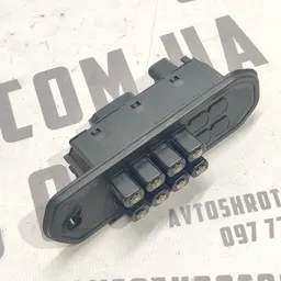 Датчик дверей Peugeot 807 02-14 2.2 HDI з.п. OEM 1488935080