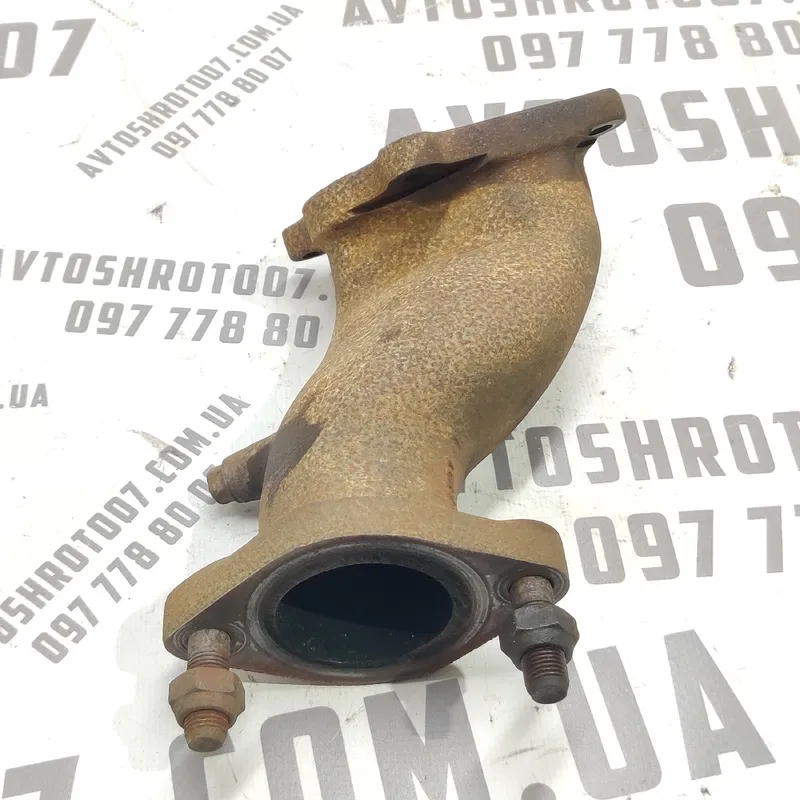 Колектор випускний Kia Sorento 1 (02-09) 2.5 CRDi Дизель