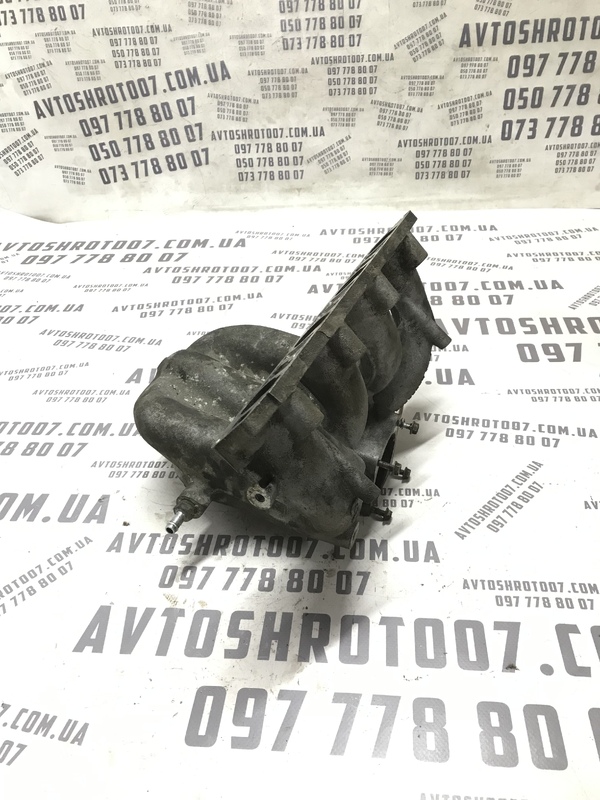 Впускний колектор Chevrolet Tacuma (00-08) 2.0 Бензин