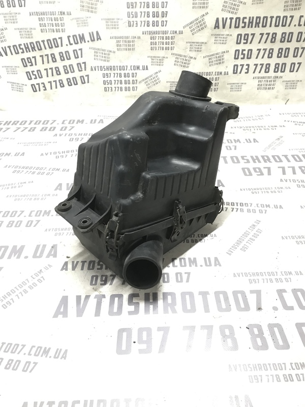Корпус повітряного фільтра Chevrolet Tacuma 00-08 2.0 Бензин