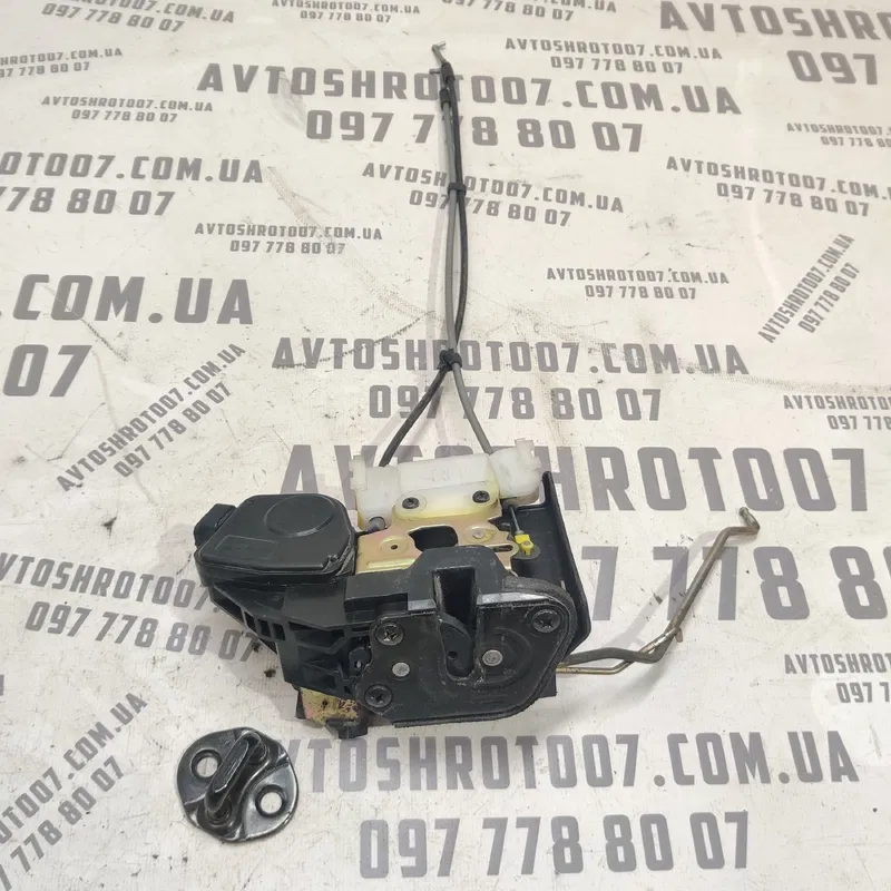 Замок дверей Hyundai Elantra 3 (00-06) 1.6 Бензин пер. права