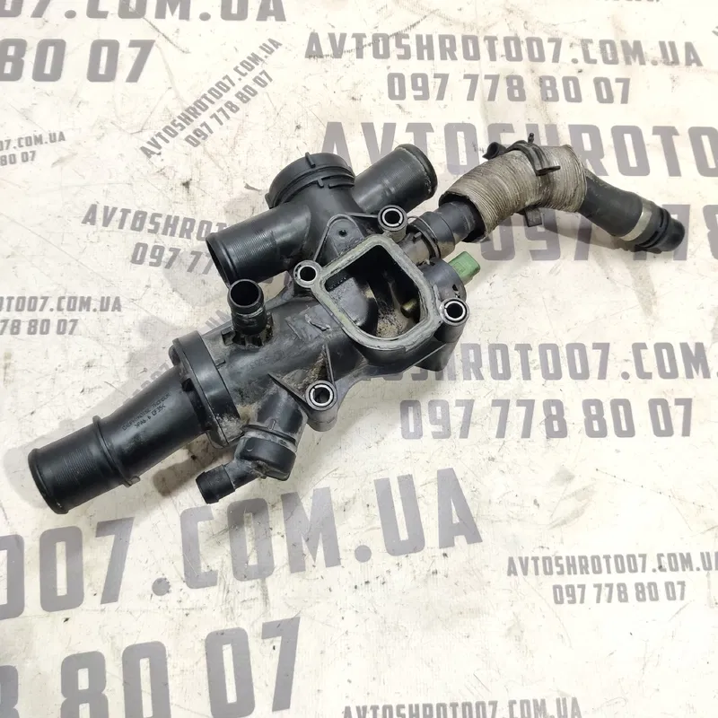 Корпус термостата Volvo V50 04-12 2.0 Дизель OEM 9656182980