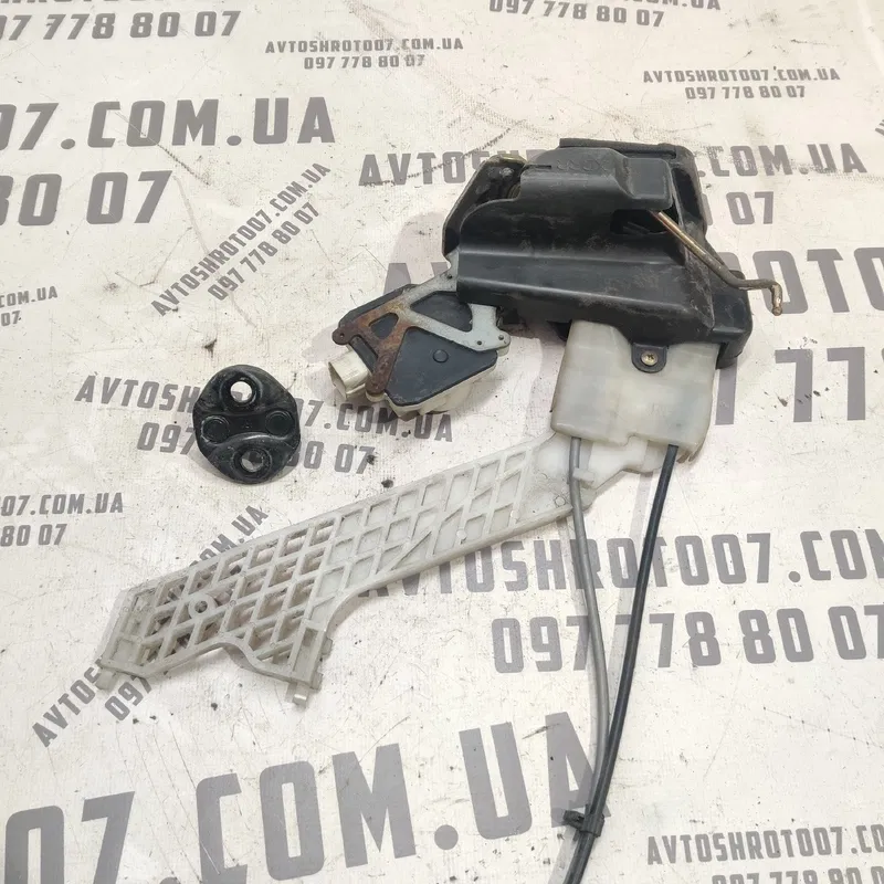 Замок дверей Hyundai Elantra 3 (00-06) 1.6 задній правий