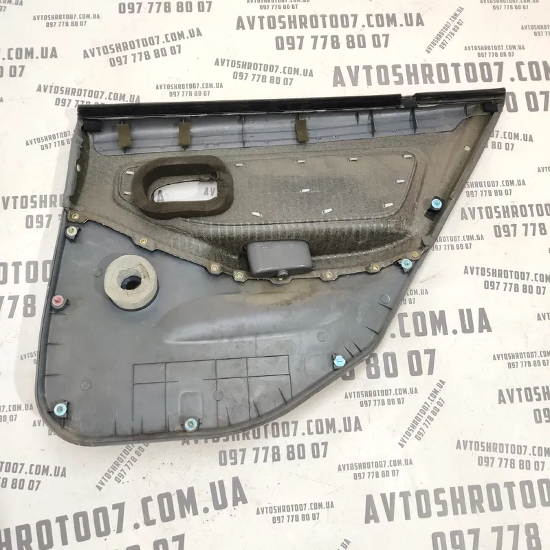 Карта дверна зад ліва Hyundai Elantra 3 1.6 00-06 833522d000