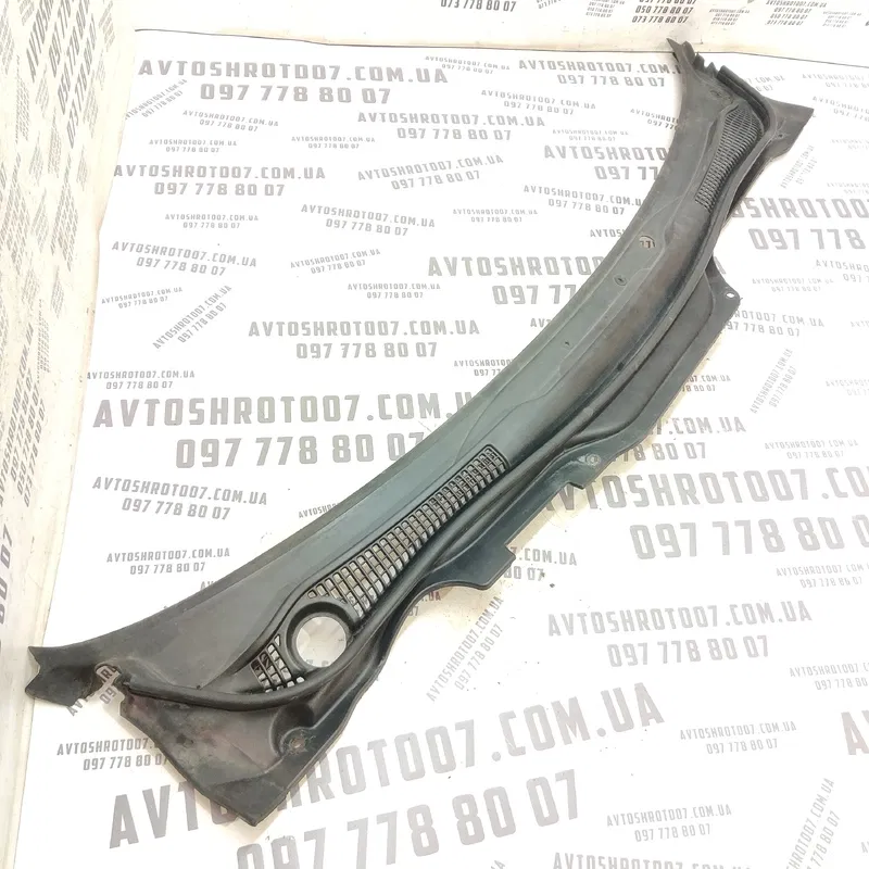 Жабо Volvo V50 (04-12) 2.0 Diesel переднє OEM 30745377