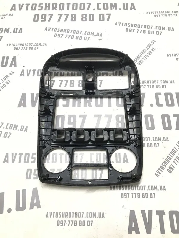 Накладка салону Kia Cerato 1 (04-09) 2.0 Бензин