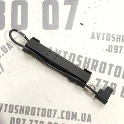Підсилювач антени Volvo V50 (04-12) 2.0D ліва задня верхня