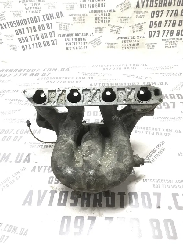 Впускний колектор Chevrolet Tacuma (00-08) 2.0 Бензин